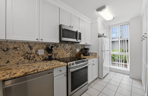 Townsite Condo | Absolute Beach Front Cottage! Panoramic Views E20 North Coast Village