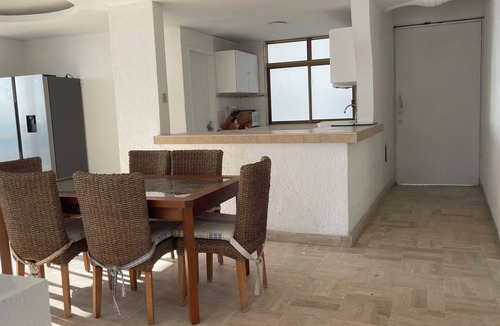 Costera Acapulco Apartment | Acapulco: Amazing Apartment in a Prime Location!