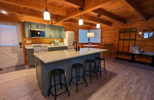 Timberline Cabin | Access to everything yet secluded and chic, this hideaway has it all.
