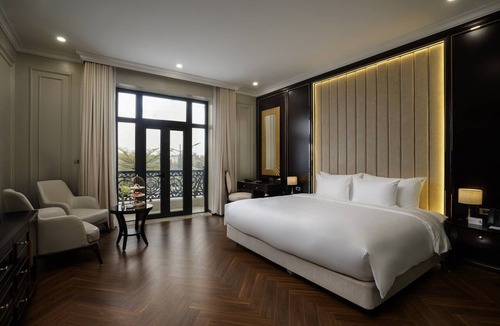 Yen My Hotel | Adamo Hotel Hung Yen