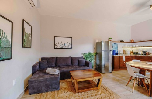 Colonos Cuzamil Apartment | Adults Only Serviced Apt + Starlink Wifi + Free Bikes + Pool #2