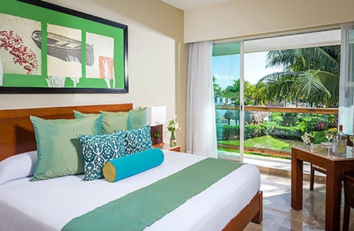 Centro Resort | Affordable Mexico Vacation with 2 bedrooms, 2 bath resort Suite Sleeps 6 adults