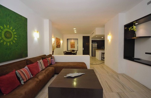 Downtown Apartment | Aldea Thai by AR Vacations