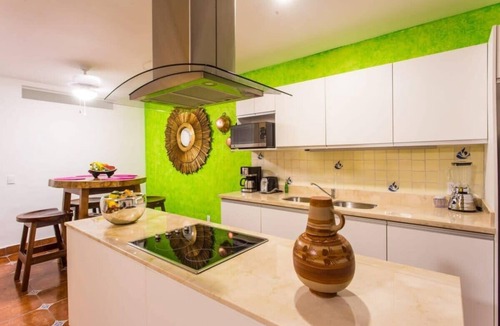 North End Apartment | Amazing 2BR Master Suite in the Best Location