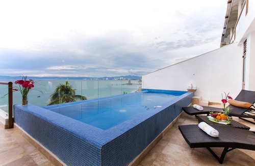 Amapas Condo | Amazing views, best spot on Los muertos beach, Sky Suite F