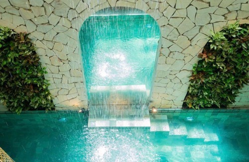 Van Mieu Hotel | Amsphere Homestay & Restaurant