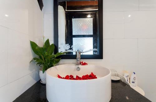 Cam An Villa | An Bang Stilt House Villa