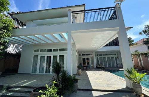 Ban Cui Hotel | An Nhien Mercury Villa & Resort
