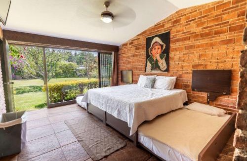 Ajijic Villa | ANANA Casa SK Villa Garden & Family-Friendly