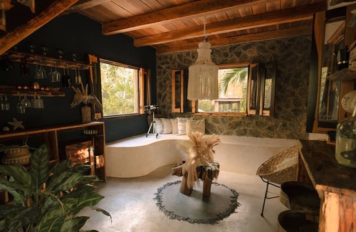 Leona Vicario Cabin | ANAND Ecoaldea