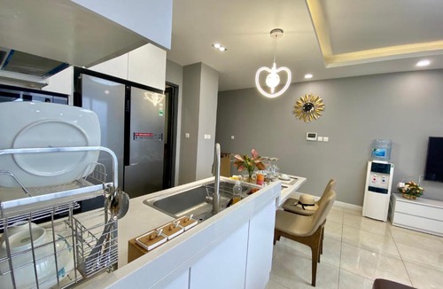 Trung Hoa Nhan Chinh Apartment | Anstay Căn Hộ Mơ Mộng 3 Ngủ D'capital Hà Nội