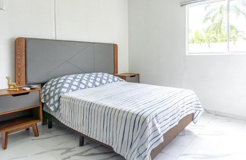 Playa Diamante Apartment | Apartamento con Alberca SmartTV y Jardin