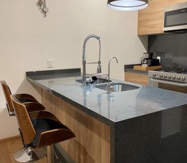 Colonia Roma Apartment | Apartment in La Roma, Pool&GYM
