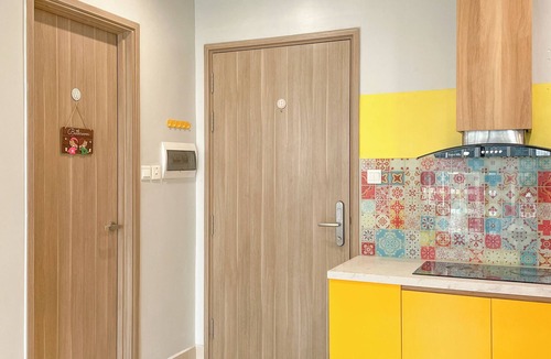 Gia Lam Apartment | Apartment near Artificial Beach, city view