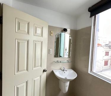 Phuong 8 Apartment | Apartment near Tan Dinh market and D1