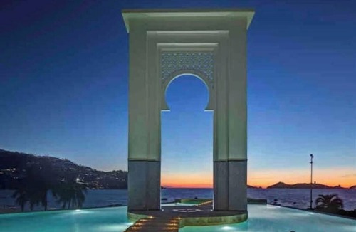 Costera Acapulco Apartment | Apartment on the coast with ocean view!