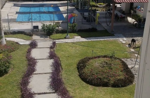 Crucecita Apartment | Apartment with pool 10 minutes from Playa Chahue