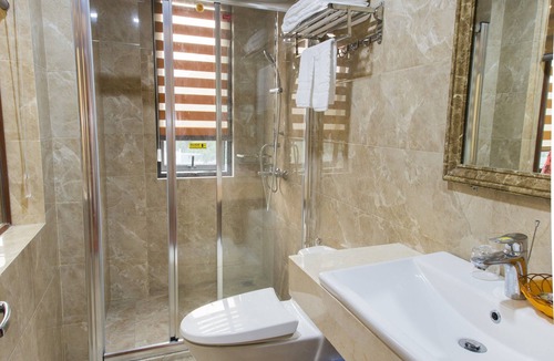Cat Hai Hotel | Aroma Cat Ba sea view hotel