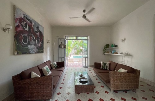 Centro House | ART-DECO HOLIDAY OASIS WITH POOL IN THE HISTORICAL CENTRO OF MERIDA - LOCATION!