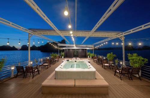 Bai Chay Boat Rental | Athena Royal Cruise - Luxury in Halong Bay