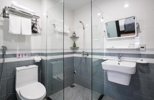 Ngo Quyen Hotel | AUI Hotel 38 Máy Tơ