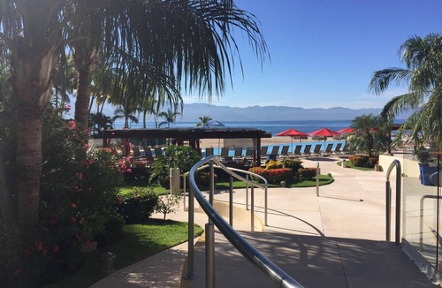 South Hotel Zone Condo | Available now! Beachside 2BR condo pools. 10min from PVR airport