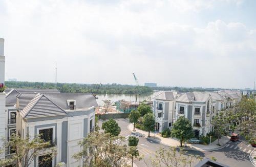 District 9 Hotel | AviCasa T21