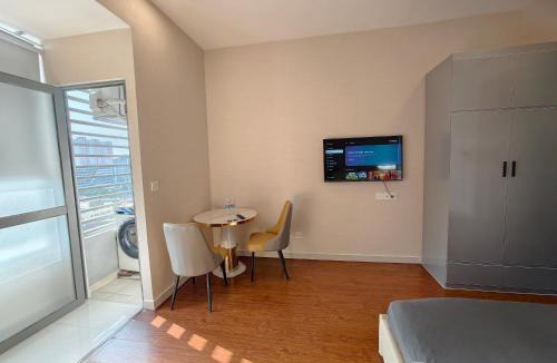 Bach Dang Riverside Apartment | Awesome Service Apt - Rivergate