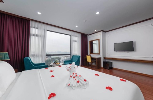 Yen Phu Hotel | Azen Westlake Hanoi Hotel
