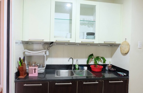 Thu Thiem Apartment | Bathtub, furnished kitchen, air conditioning, laundry and amazing balcony/bar