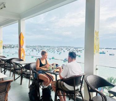 East Ham Tien Beach Hotel | Bay View Resort & Villas Mũi Né