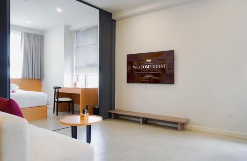 Di An Hotel | Bcons City Hotel