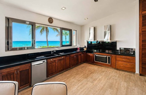 Playacar Fase I House | Beachfront 5BR Villa Playacar, Private Pool