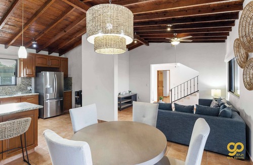 El Centenario House | Beachfront Compound, Pool, BBQ, Best for Groups