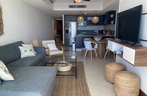 South Hotel Zone Condo | Beachfront Condo Grand Venetian