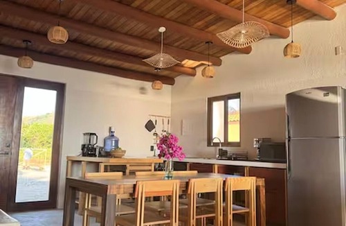 Zihuatanejo de Azueta House | Beachfront House with Private Pool, near Troncones
