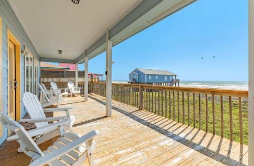 Surfside Beach Apartment | Beachfront Private Walkover