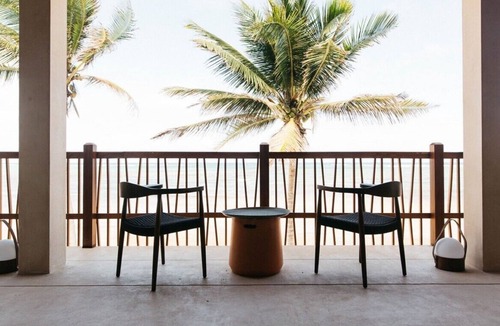 Soliman Bay Villa | Beachfront Soliman Bay Villa