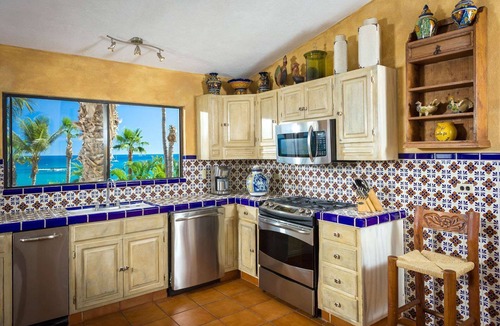 Palmilla Villa | Beachfront Villa Pacifica includes Luxury Swimming Pool & Gourmet Kitchen!
