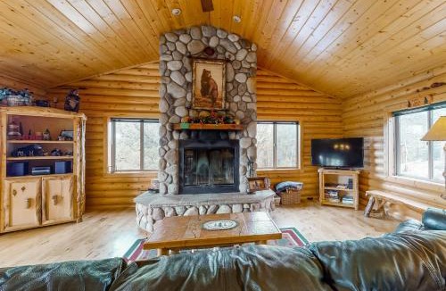 Rainbow Valley House | Bear Crossing