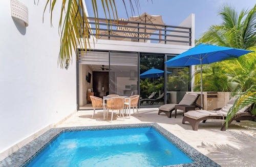 Akumal House | Beautiful Akumal two bedroom townhouse with private plunge pool