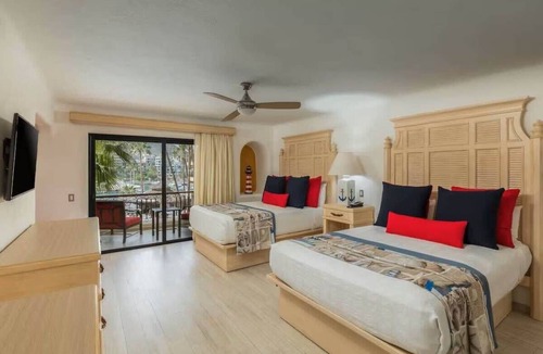 Marina Apartment | Beautiful and Luxurious Studio in Cabo San Lucas
