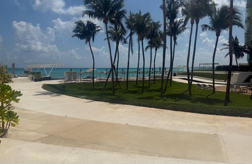 Punta Cancun House | BEAUTIFUL AND SPACIOUS OCEANFRONT CONDO IN CANCUN.