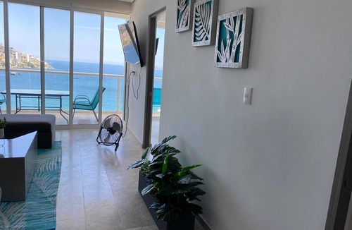 Costa Azul Apartment | BEAUTIFUL BEACHFRONT APARTMENT, ACAPULCO COASTLINE ARMANDOS LE CLUB