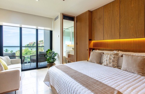 La Cruz de Huanacaxtle Apartment | Beautiful beachfront Studio, Zantamar 304