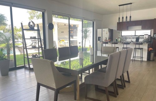 Merida House | Beautiful House in quiet neighborhood 15 min from airport