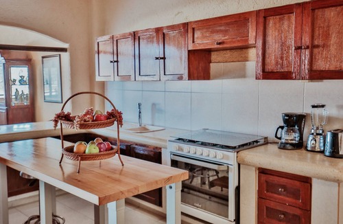 Las Brisas House | Beautiful House w/Gorgeous view to the Bay/At Brisas/Housekeeping and Cook.