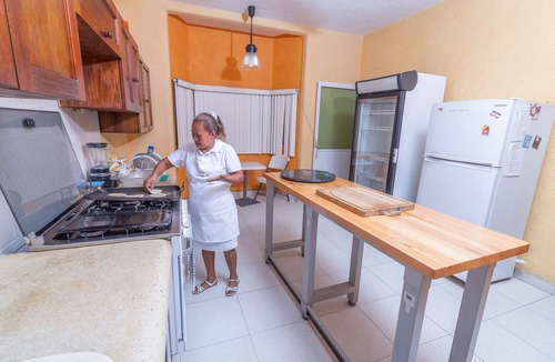 Las Brisas House | Beautiful House w/Gorgeous view to the Bay/At Brisas/Housekeeping and Cook.
