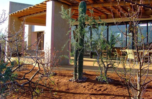 El Centenario House | BEAUTIFUL LA PAZ HOME OFFERS QUIET RETREAT