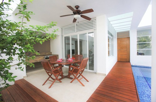 Colonia Repobladores House | Beautiful Contemporary Home With Pool Located In The Middle Of San Miguel